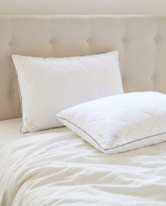 Prabangi pagalvė su natūraliu BAMBUKU