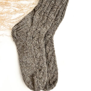 Rankų darbo avies - šuns vilnos rudos kojinės, WoolLando