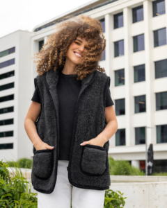 Merino vilnos tamsiai pilka liemenė 