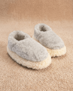 Merino vilnos aulinukai - šlepetės PELENĖ, WoolLando