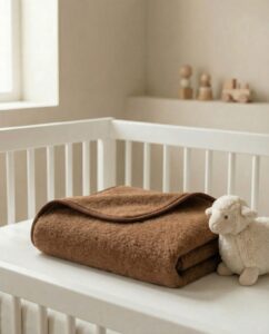 Vaikiška kupranugario ir merino vilnos lengva antklodė - pledukas, WoolLando