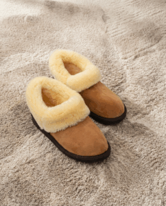 Moteriški natūralaus kailio rudi odiniai aulinukai LUMA, WoolLando