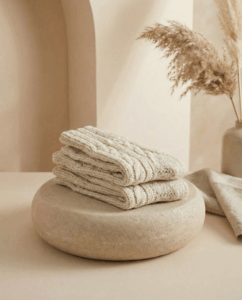 Rankų darbo avies - šuns vilnos kojinės SMILGA, WoolLando