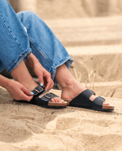 Natūralios odos juodos šlepetės, WoolLando