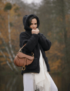 Juoda ėriukų vilnos striukė su gobtuvu zoya unisex, Zaffiro