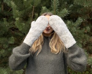 Kumštinės šuns vilnos pirštinės PILKOS