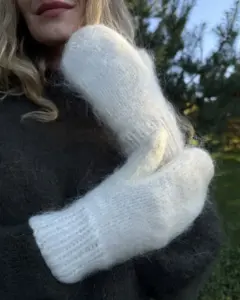 Kumštinės moteriškos baltos angoros vilnos pirštinės LUNA