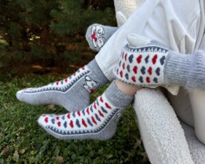 Natūralios merino vilnos kojinių ir pirštinių komplektas LOVELY