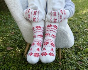 Natūralios merino vilnos kojinių ir pirštinių komplektas RED CHRISTMAS