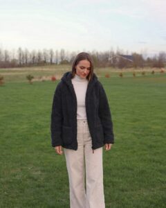 Juoda ėriukų vilnos striukė su gobtuvu zoya unisex, Zaffiro