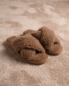 Merino vilnos rudos atviros šlepetės VIVA, WoolLando